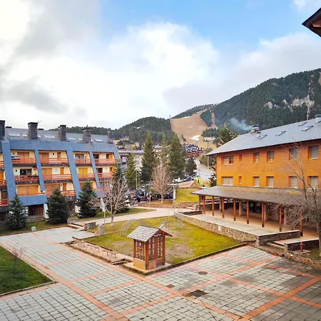 A Pie De Pistas De La Molina, La Mejor Ubicacion La Molina (Girona)